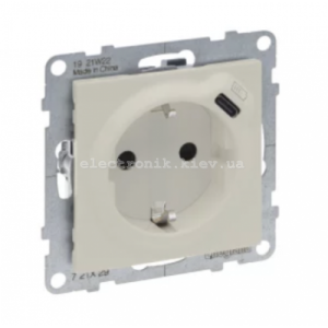 Розетка із з/к та захист. шторками + USB С 1,5А/5V для серії SUNO слонова кістка