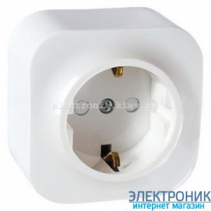Розетка із заземленнямм та шторками, зовнішня, білий - Legrand Forix