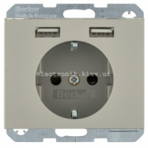 Розетка із заземленнямм зі шторками 2 usd A+C Hager-Berker K1, K5 сталь метал матований