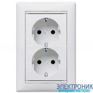 Розетка подвійна із заземленнямм колір білий Legrand Valena