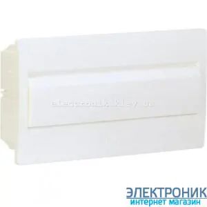 Hager Cosmos VR118PD. Щит на 18 модулів внутрішньої установки з білими дверима