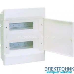 Hager Cosmos VR212PD. Щит на 24 модулі (2х12) внутрішньої установки з білими дверима