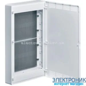 Мультимедійний щит 4 рядний зовнішньої установки Hager Golf