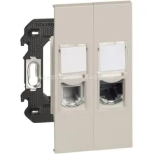 Розетка телефонна/комп'ютерна RJ11/RJ45 cat5e UTP 2 модулі. Колір Пісочний. Bticino серія Living Now
