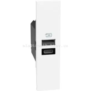 Розетка зарядний пристрій USB 2 роз'єм тип - A/C 15 Вт/3000мА 1 модуль. Колір Білий. Bticino серія Living Now